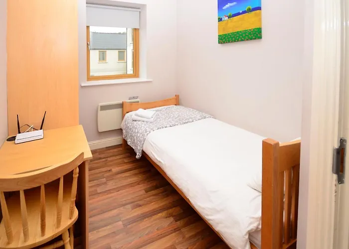 702 Апартаменты *