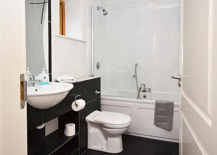 702 Апартаменты